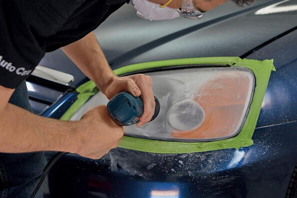 Pourquoi le polissage des phares de voiture est-il nécessaire ?