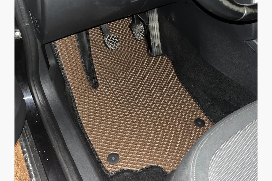 Skoda Yeti 2009-2017 Tapis de sol EVA (Marron) Image