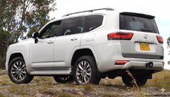 Toyota Land Cruiser 300 2021- Feux arrière LED photo 2