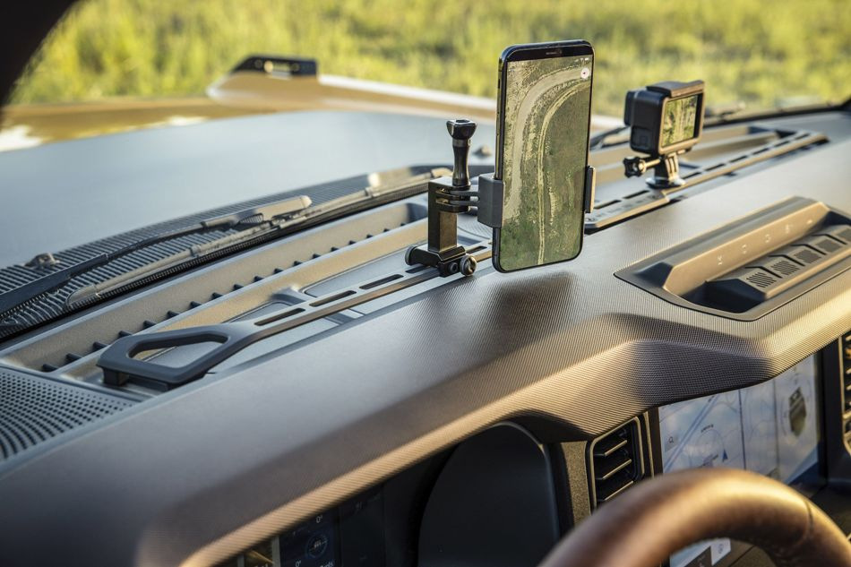 Accessoires utiles pour l’intérieur de la voiture : confort et fonctionnalité