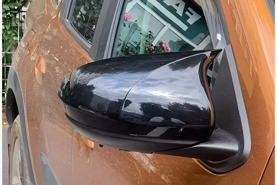 Renault Duster 2018-2024 Coques de Rétroviseurs BMW-Style (2 pcs) Image