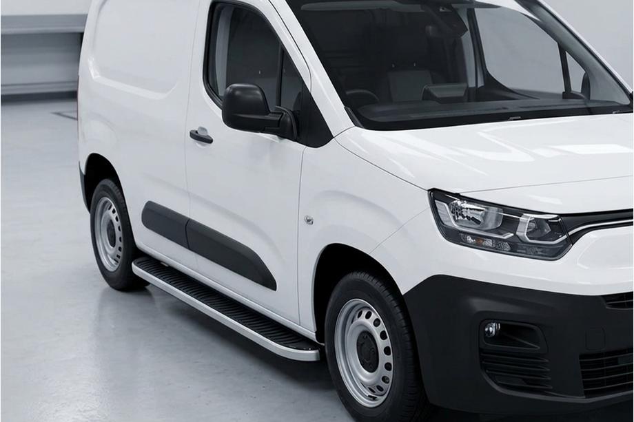 Fiat Doblo III 2023- Marchepieds Latéraux Tayga Grey (2 pcs, Aluminium) Empattement Court Image
