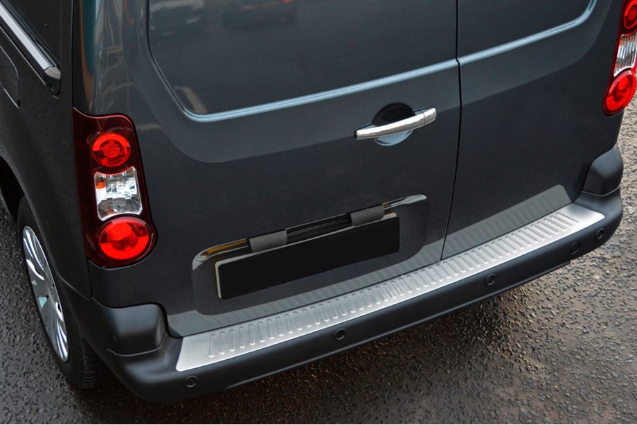Peugeot Partner Tepee 2008-2018 Protection de Pare-chocs Arrière OmsaLine Inox Image