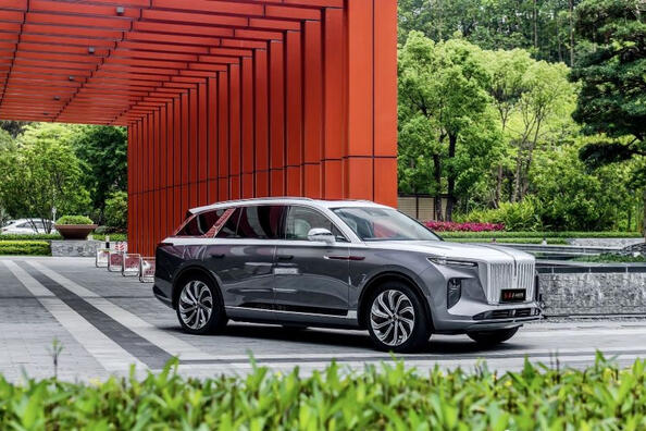 Hongqi E-HS9 : une voiture électrique de luxe venue de Chine