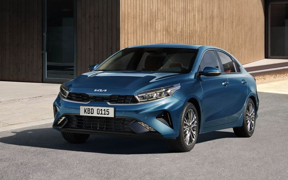 KIA Cerato : berline mise à jour de quatrième génération