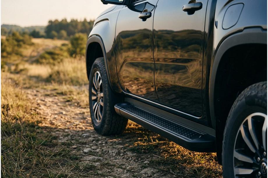 Volkswagen Amarok 2022- Marchepieds Latéraux Allmond Black (2 pcs, Aluminium) Photo 1
