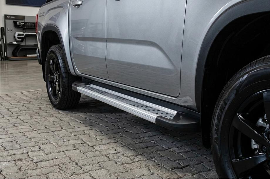 Volkswagen Amarok 2022- Marchepieds Latéraux Vision New Grey (2 pcs, Aluminium) Image