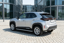 Toyota Yaris/Yaris Cross (XP210) 2020- Marchepieds Latéraux Tayga Grey (2 pcs, Aluminium) photo 1