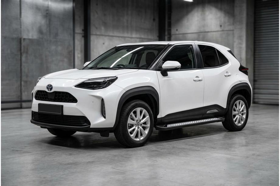 Toyota Yaris/Yaris Cross (XP210) 2020- Marchepieds Latéraux Vision New Black (2 pcs, Aluminium) Image
