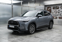 Toyota Corolla Cross 2020- Marchepieds Latéraux Tayga Black (2 pcs, Aluminium) photo 1
