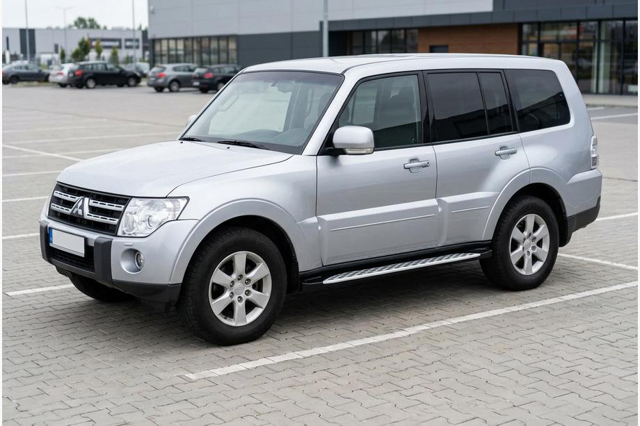 Mitsubishi Pajero Wagon IV 2006-2021 Marchepieds Latéraux Shining V1 (2 pcs, Aluminium) Photo 1