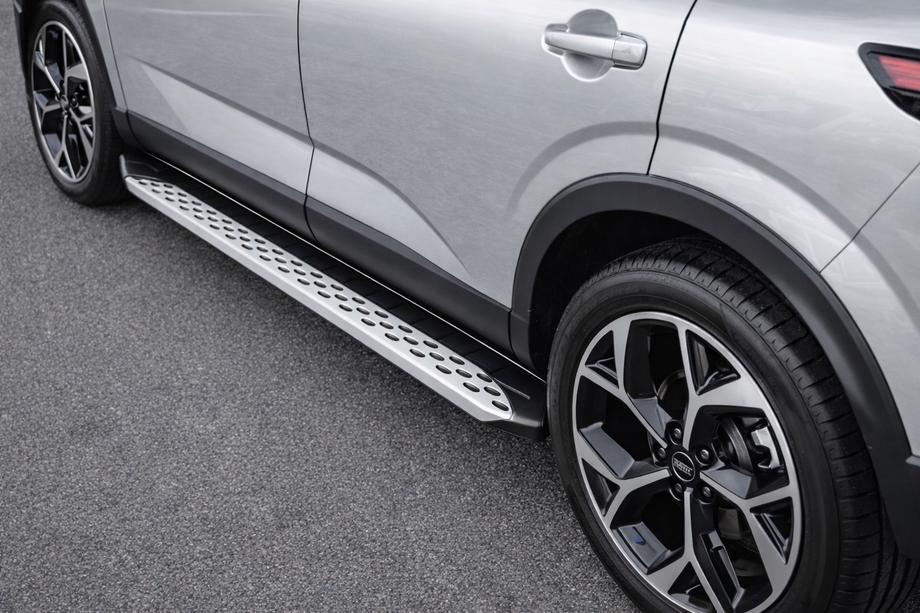 Nissan Qashqai 2021- Marchepieds Latéraux Shining V1 (2 pcs, Aluminium) Image