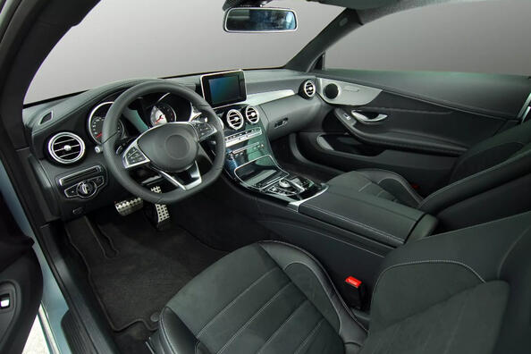 Comment rafraîchir l’intérieur de la voiture : 5 façons simples