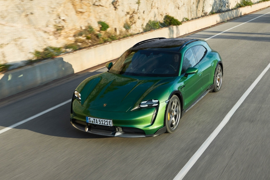 Porsche Taycan Cross Turismo : une sportive électrique universelle
