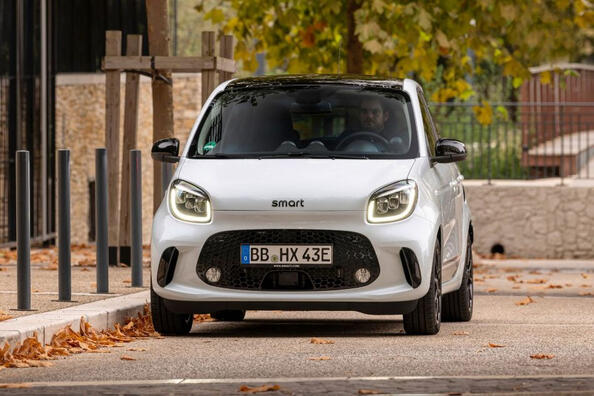 Examen de la berline électrique Smart EQ forfour mise à jour