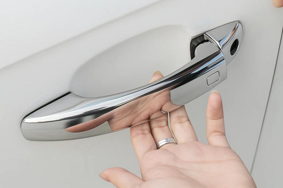 Audi A1 2010-2018 Couvre-poignées Chromés (Acier Inoxydable) 4 Couvre-poignées avec Boutons Photo 2