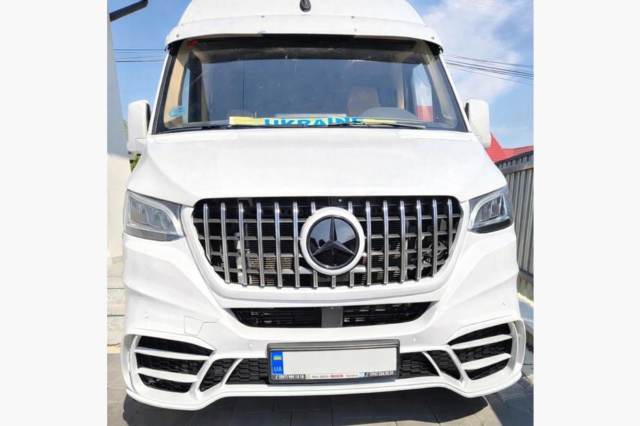 Mercedes Sprinter W907/W910 2018- Pare-chocs avant avec calandre V2 (AMG) Photo 7