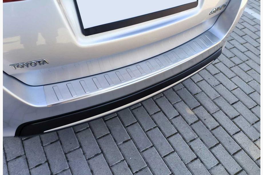 Toyota Auris 2012-2018 Protection de pare-chocs arrière Carmos (SW) inox Image