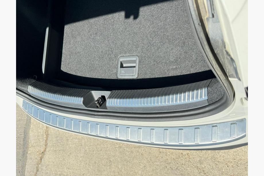 Volkswagen Taigo 2020- Protection de Pare-chocs Arrière Carmos Acier Inoxydable Mat Image
