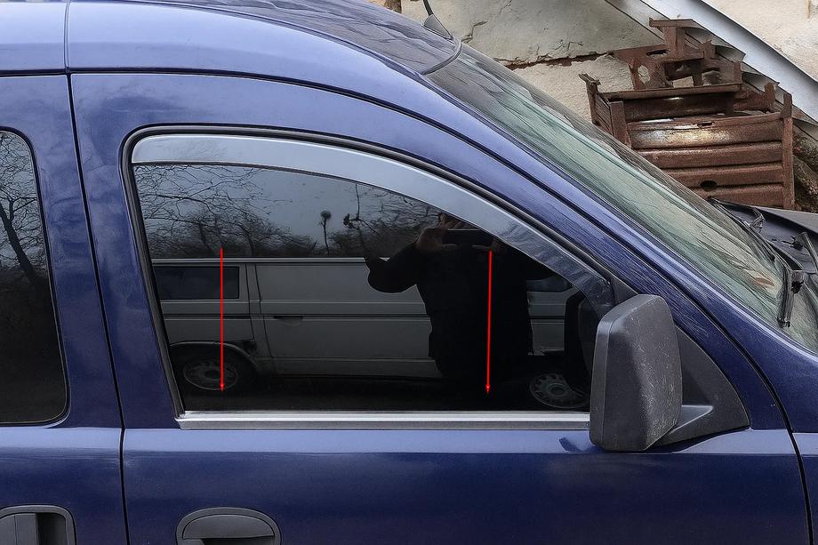 Opel Combo 2002–2012 Moulures de vitre en acier inoxydable (2 pcs) Image