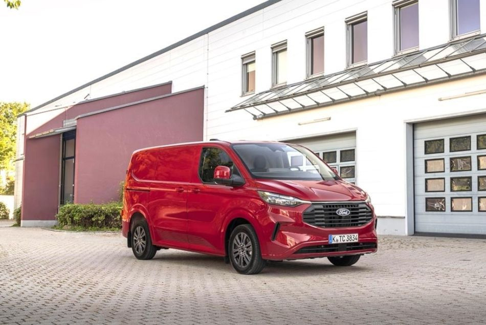 Ford Transit Custom II génération : un assistant fiable pour les entreprises