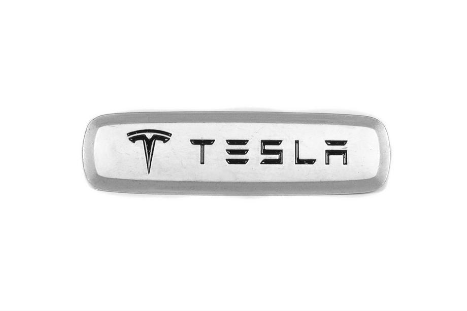 Tesla Badge en aluminium pour tapis de sol (1 pc) Image