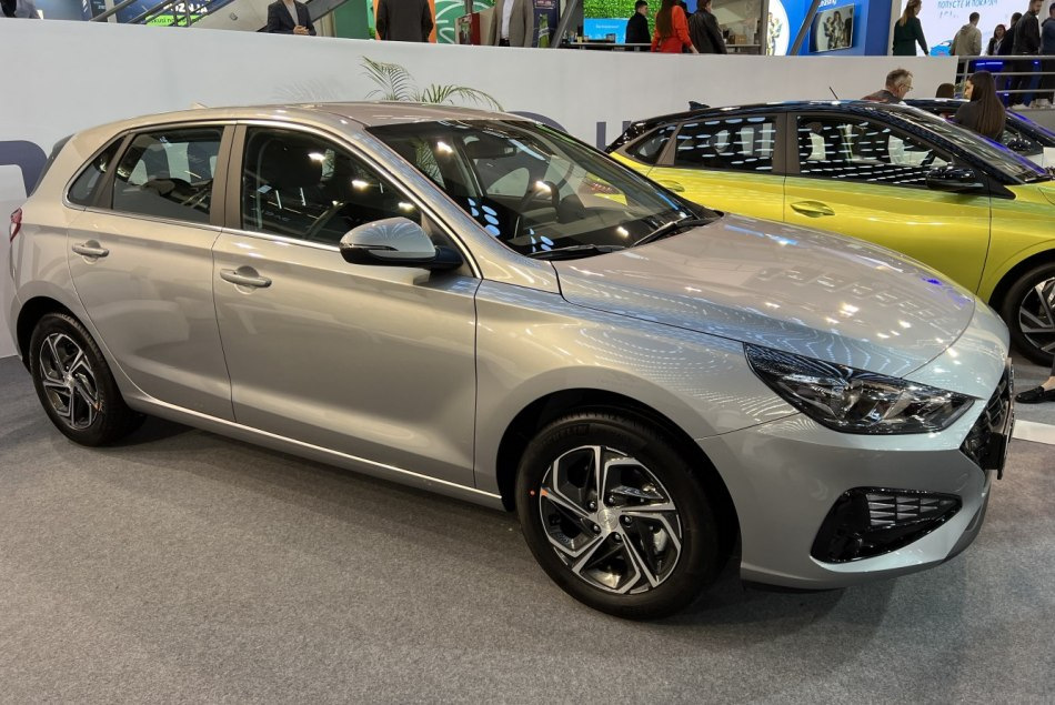 Examen de la Hyundai i30 à hayon mise à jour de la troisième génération