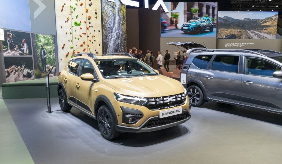 Dacia Sandero Stepway : hayon croisé économique mis à jour