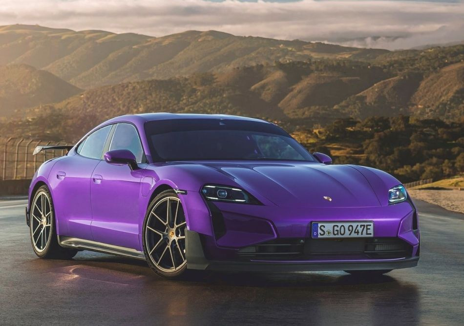 La Porsche Taycan 2024 mise à jour : rapide, longue autonomie et encore plus raffinée
