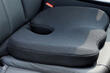 Nous choisissons un oreiller orthopédique pour le siège auto photo 1