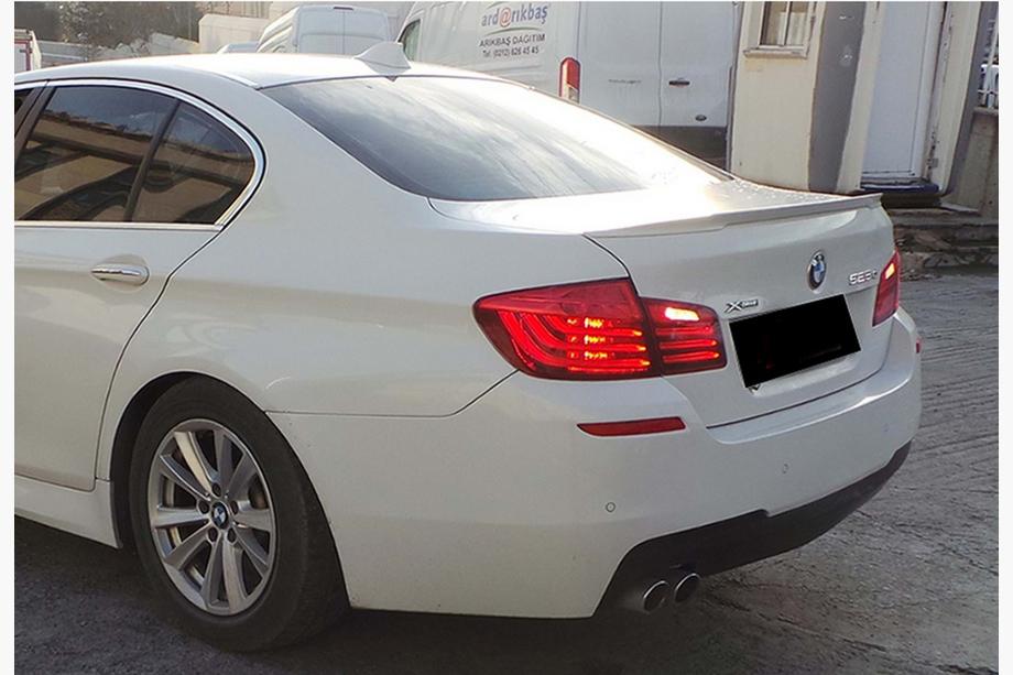 BMW 5 Series F10/F11 2010–2016 Aileron MP-Style (pour F10, Noir Brillant) Photo 3