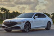 Examen de la berline de luxe de deuxième génération Genesis G90 photo 1