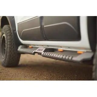 Marchepieds Latéraux Dakar V2 avec LED (2019+, 2 pcs, métal) photo 1