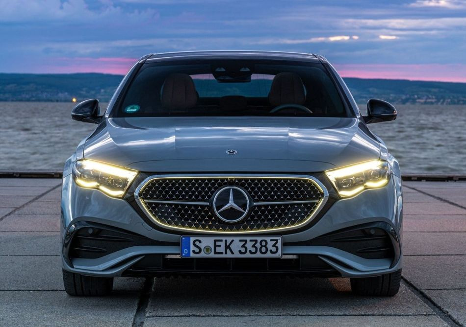 Essai de la Mercedes-Benz Classe E 2023 : une nouvelle dimension du luxe