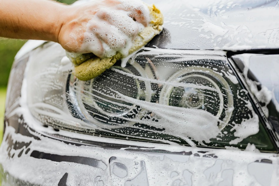 Comment bien laver la voiture vous-même