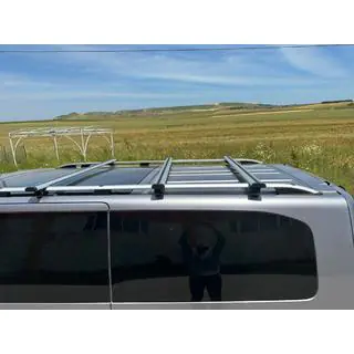 Barres de toit transversales verrouillables Skyport (2 pcs) (Uniquement pour barres de toit Skyport) photo 1