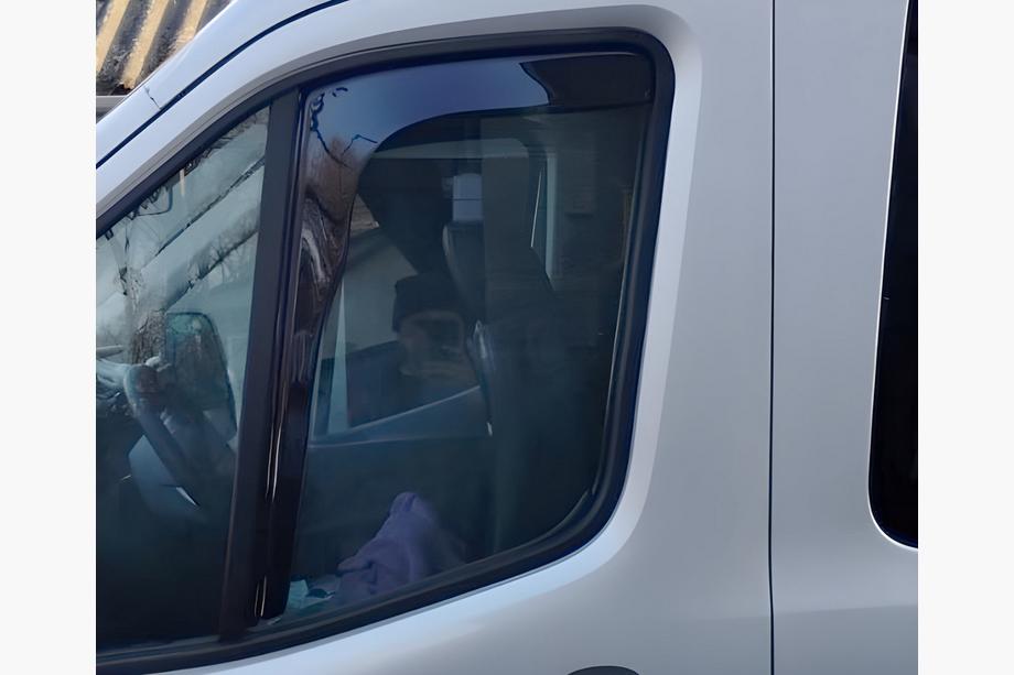 Ford Transit 2014- Déflecteurs de vent à encastrer (2 pcs, Esa) Image