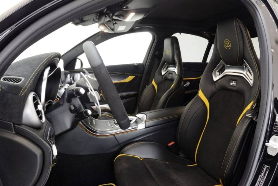 Tuning intérieur voiture : sièges, volant, sellerie
