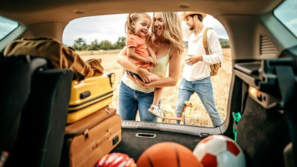 Choses nécessaires pour voyager en voiture : quoi emporter avec soi sur la route