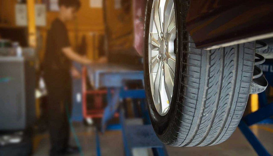 Comment choisir les pneus parfaits pour votre voiture : conseils et recommandations