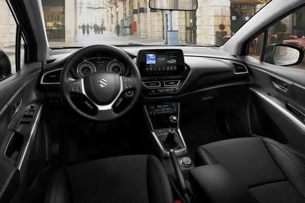 Ce que propose le Suzuki S-Cross : un aperçu des caractéristiques et des équipements Photo 5