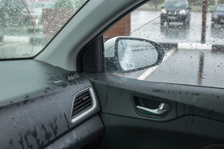 Comment protéger la voiture d’une humidité excessive ?
