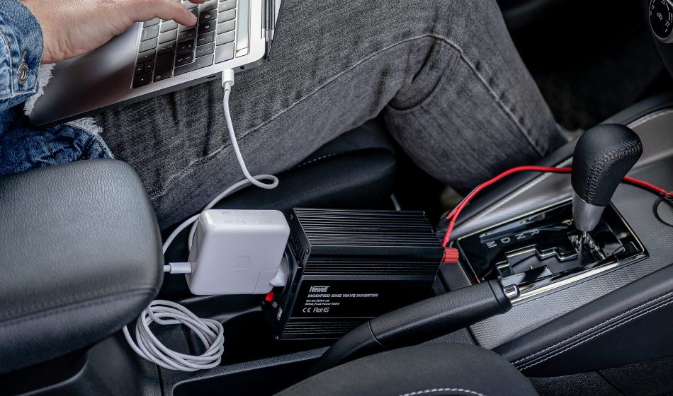 Comment avoir du 220 volts dans une voiture ?