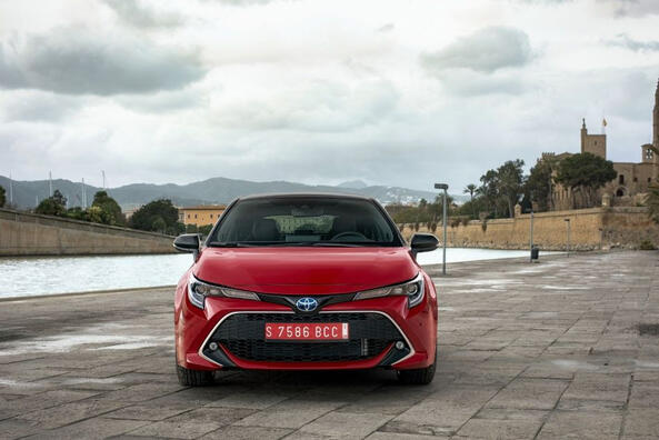 Examen de la Toyota Corolla Hatchback Hybrid à hayon