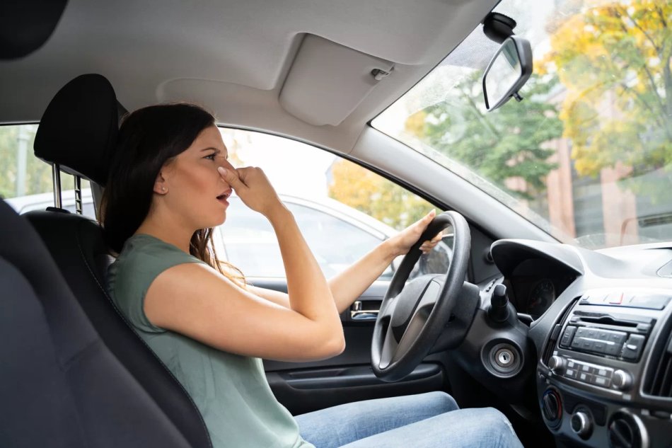 Que faire s’il y a une odeur désagréable dans la voiture ?