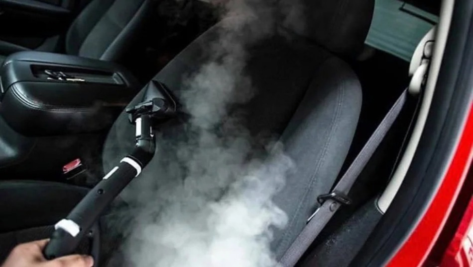 Ozonation de la voiture : élimination des odeurs désagréables
