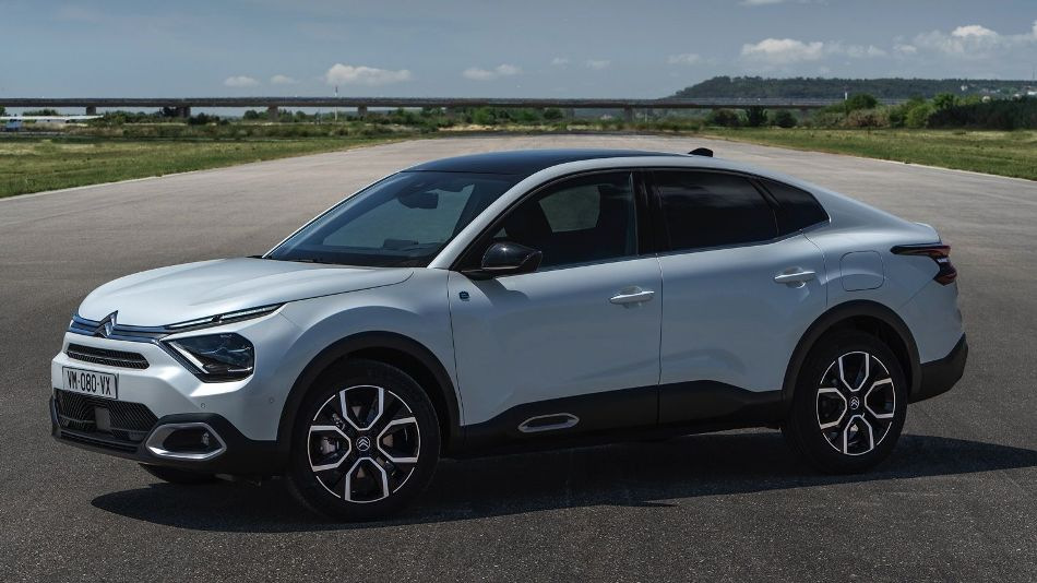 Test de la Citroën e-C4 X fastback électrique