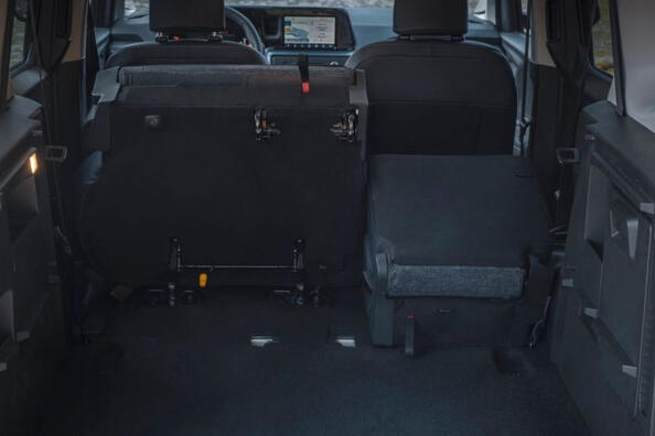 Essai du Ford Tourneo Courier 2023 de deuxième génération Photo 6