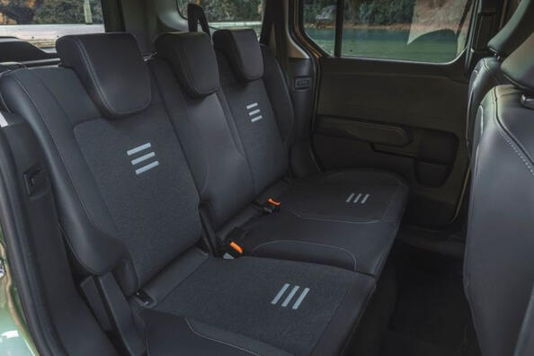 Essai du Ford Tourneo Courier 2023 de deuxième génération Photo 5