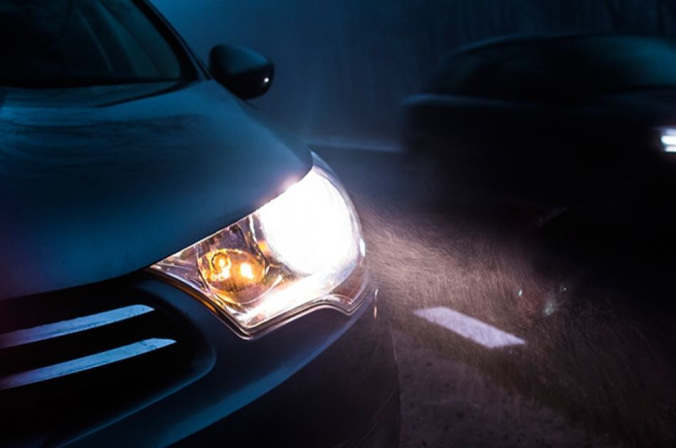 Comment améliorer la luminosité des phares des voitures ?